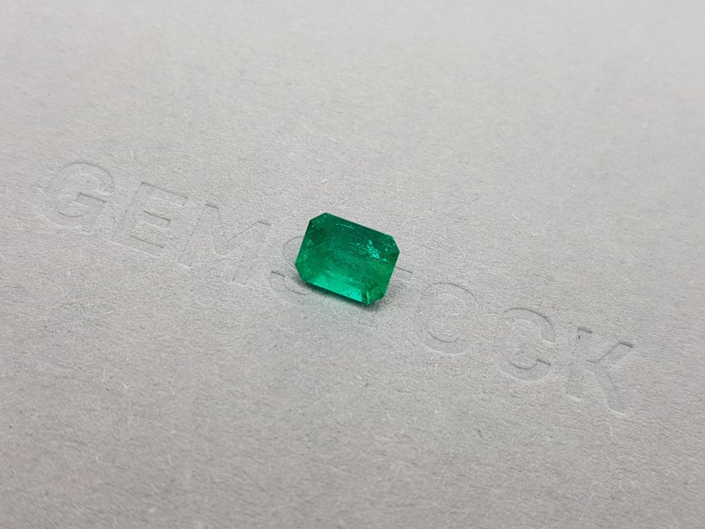 Colombian octagon emerald 1.28 ct Image №3