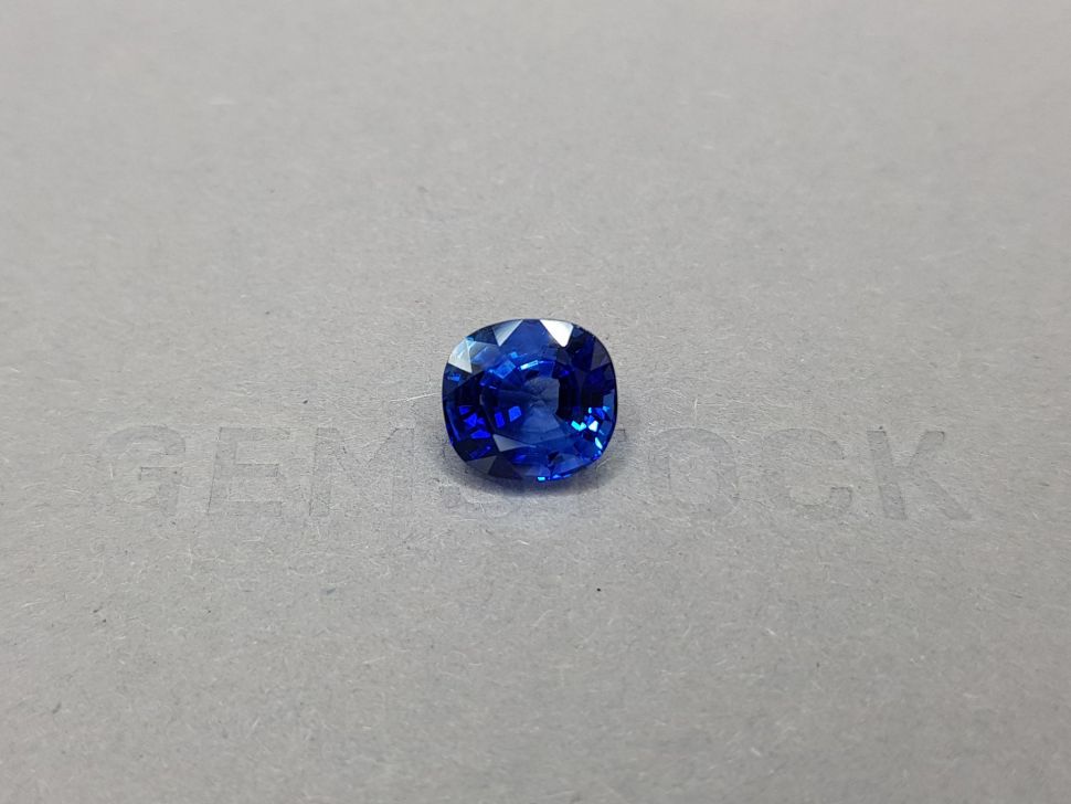 Intense blue sapphire from Sri Lanka 4.94 carats Image №1
