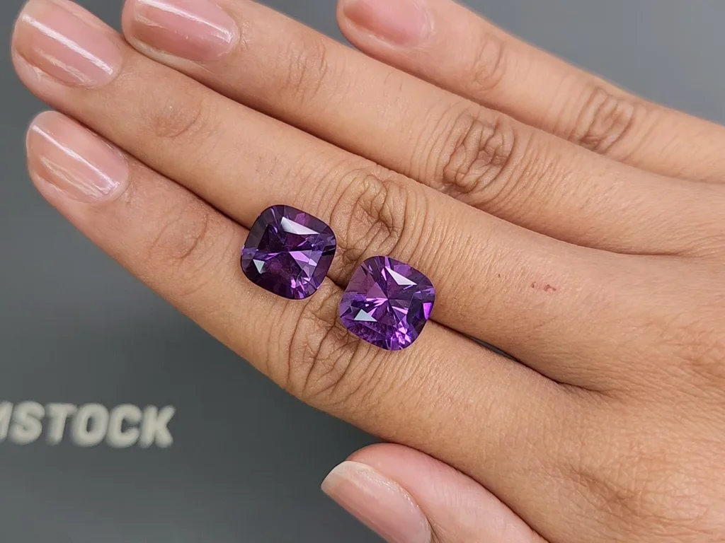 Paar Amethyste im Kissenschliff 9,96 Karat, Brasilien  Image №2