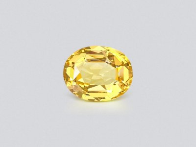 Untreated vivid yellow sapphire in oval cut 4.48 carats, Sri Lanka photo