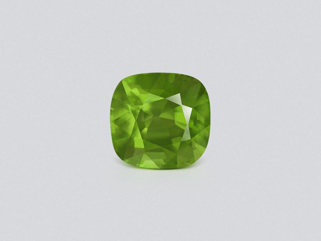 Peridoto de talla cojín de 3,30 carats, de Birmania Image №1