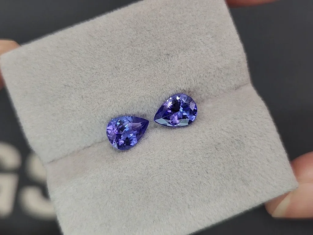 Pair of pear cut tanzanites 2.16 carats, Tanzania  Image №4