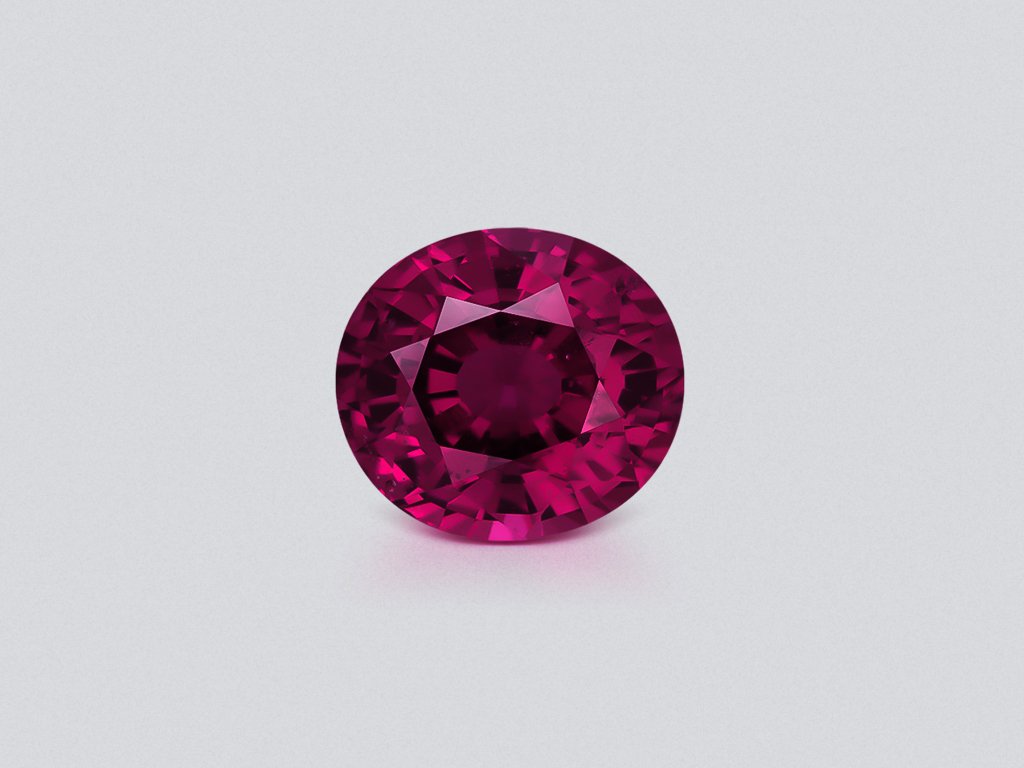 Rhodolite garnet in oval cut 6.47 carats, Tanzania Image №1