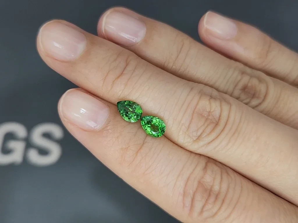 Pair of tsavorites Vivid Green pear cut 1.57 carats, Tanzania  Image №2