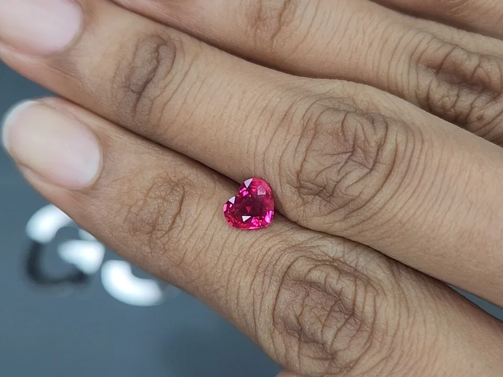 Unheated ruby heart cut 0.999ct, Mozambique Image №2