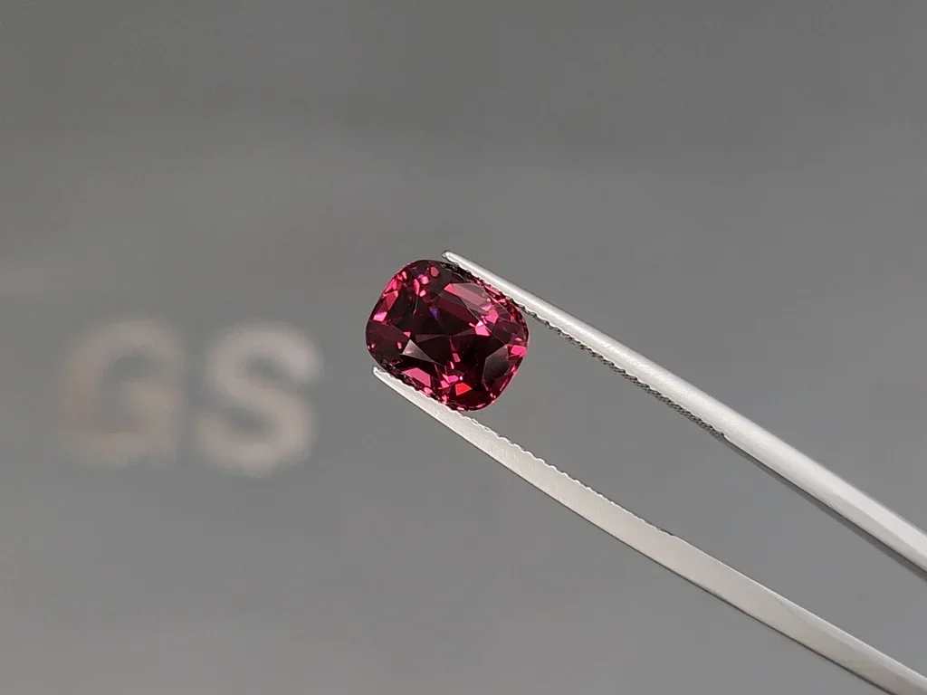 Granate rodolita de talla cojín de 4,05 carats, Tanzania, Image №3