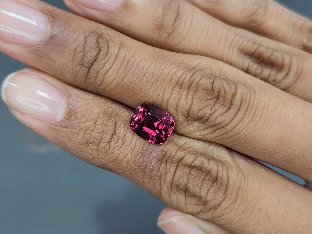Granate rodolita de talla cojín de 4,05 carats, Tanzania, Image №2