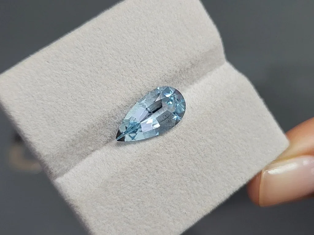 Aguamarina Santa María talla pera de 3,35 quilates, Madagascar Image №4
