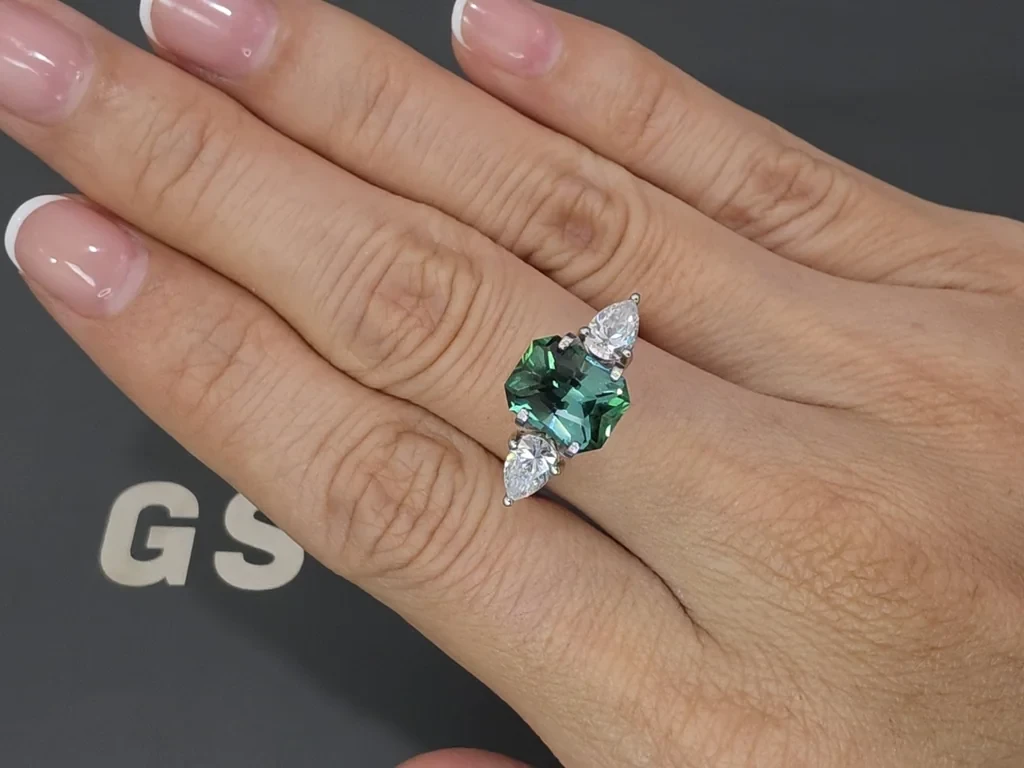 Blue green tourmaline radiant cut 2.40 carats, Africa Image №5