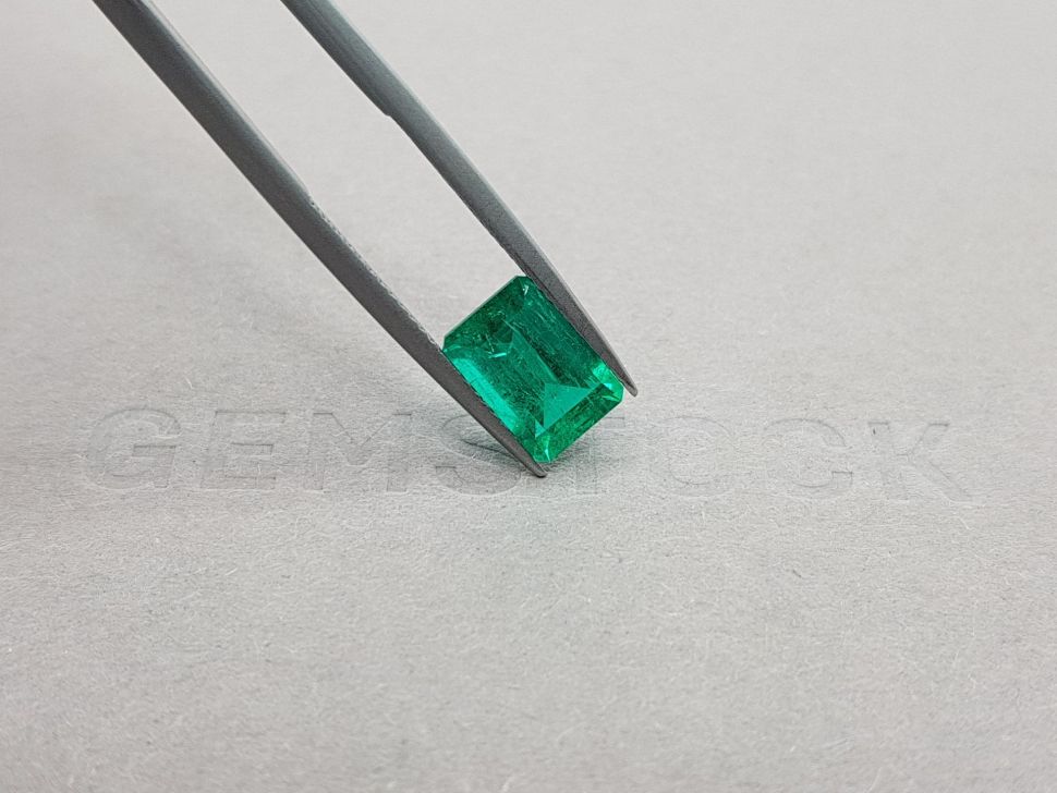 Colombian Vivid Green Emerald 2.02 ct Image №4