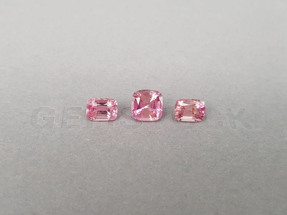 Set of three pink tourmalines in cushion cut 3.62 ct Image №1