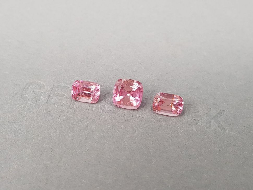 Set of three pink tourmalines in cushion cut 3.62 ct Image №3