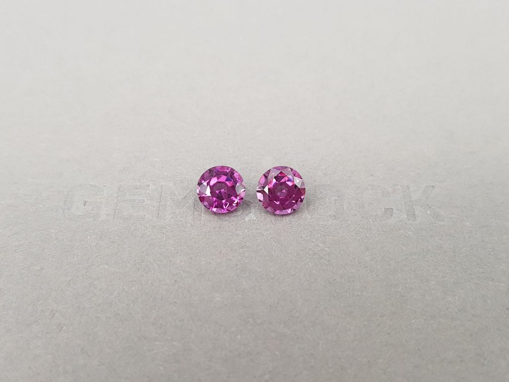 Pair of purple rhodolites, circle cut, 2.43 carats Image №1