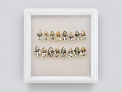 Set of calibrated sapphires 6x4 mm in pear cut 3.79 carats/16 pcs.  photo