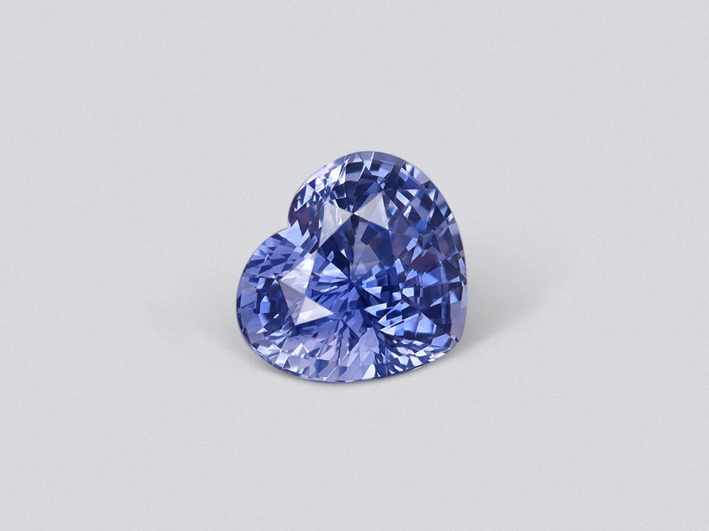 Cornflower blue sapphire from Sri Lanka in heart shape 2.04 ct Image №1