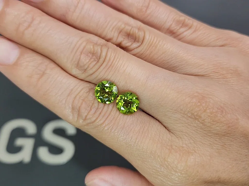 Paire de péridots taille ronde 4,12 carats, Burma Image №2