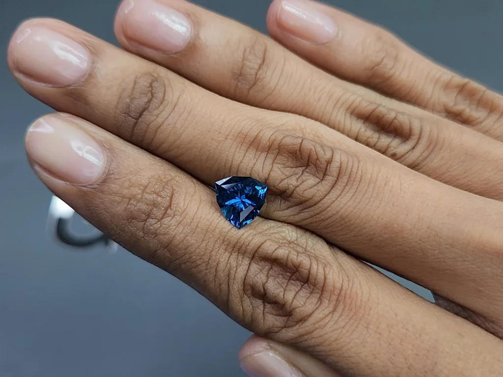 Tourmaline indicolite trillion cut 1.55 carats, Namibia Image №2