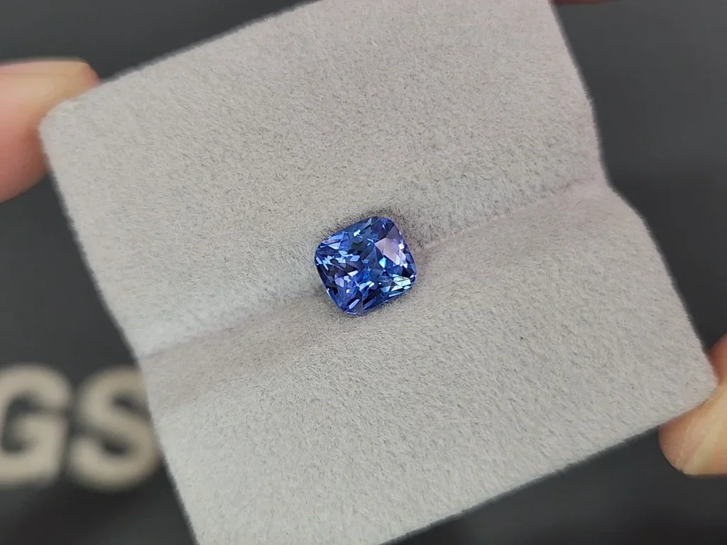 Saphir bleu taille coussin 2,03 carats, Sri Lanka Image №4