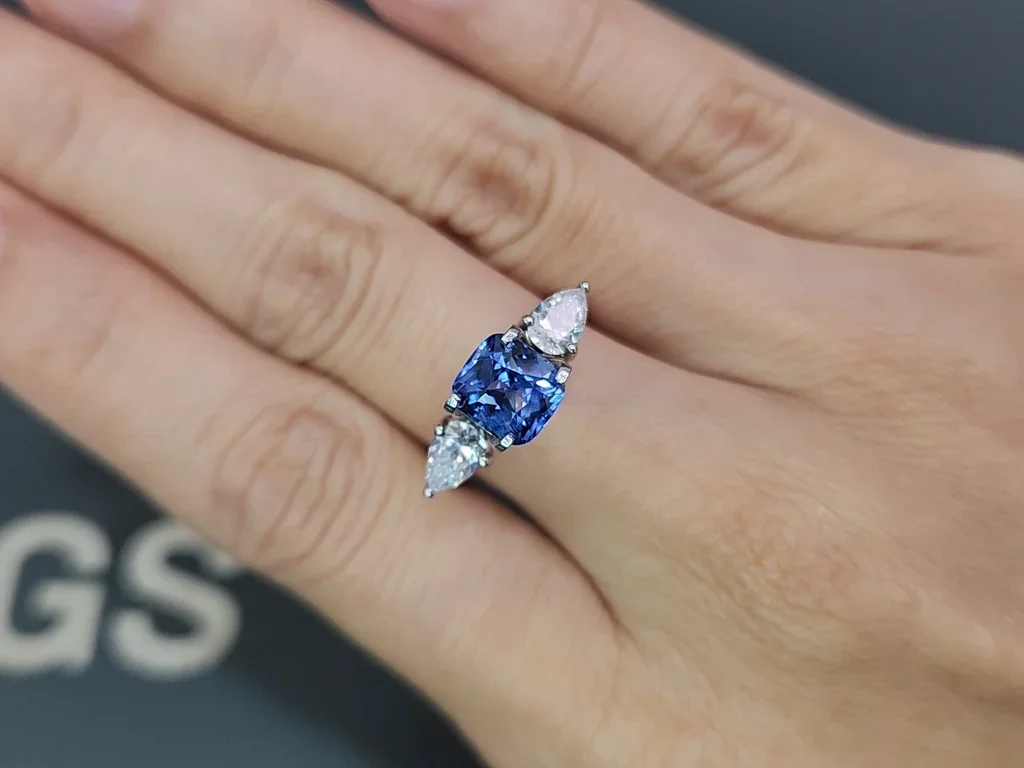 Saphir bleu taille coussin 2,03 carats, Sri Lanka Image №5