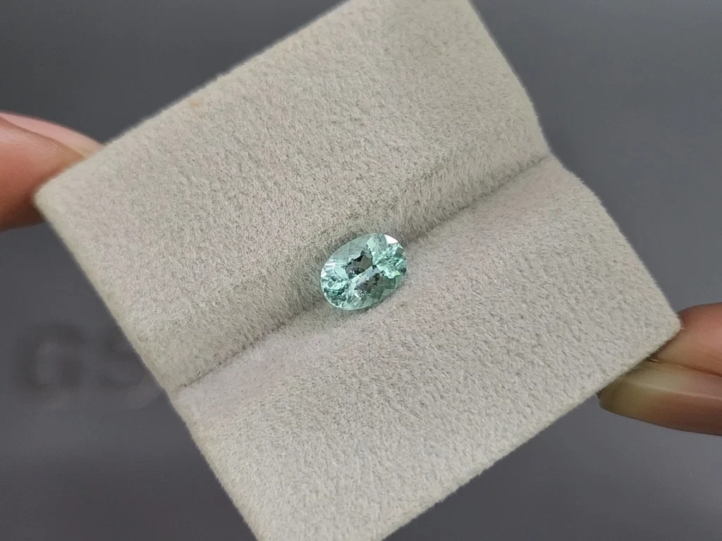 Diamant Paraiba vert néon, taille ovale, 1,16 carat, Mozambique Image №4