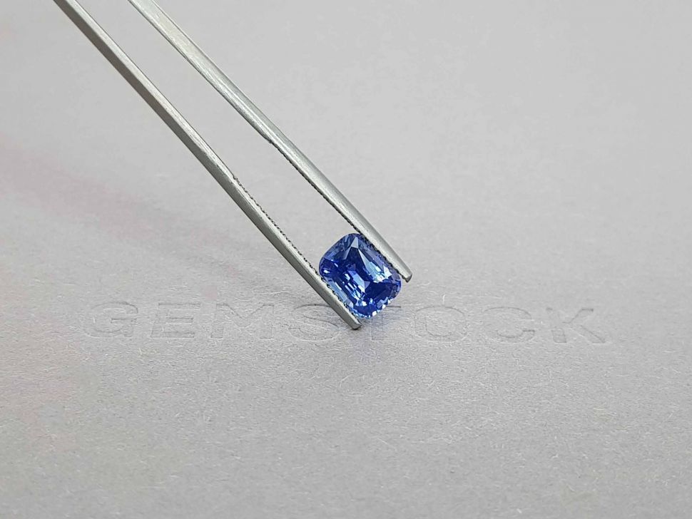 Unheated blue sapphire from Sri Lanka cushion cut, 2.10 ct Image №4