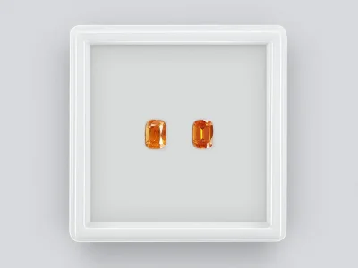 Paar leuchtend orangefarbene Spessartinen im Kissenschliff von 1,90 ct photo