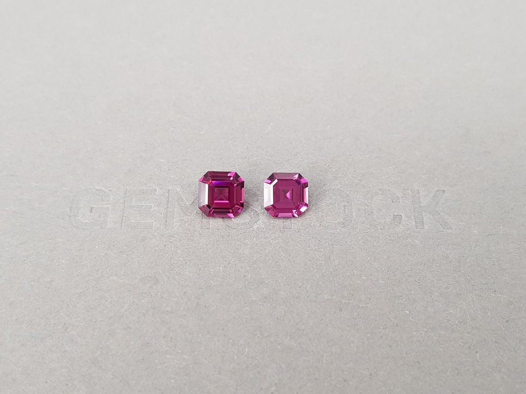 Pair of Asscher-cut rhodolite garnets 2.02 carats Image №1