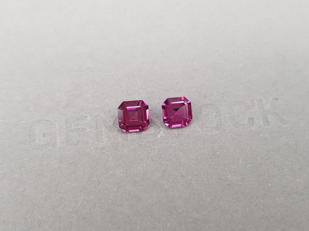 Pair of Asscher-cut rhodolite garnets 2.02 carats Image №3