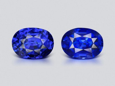 Paar intensiv oval geschliffene pfauenblaue Saphire mit 20,02 Karat, Sri Lanka  photo