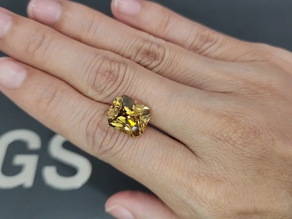 Zircon jaune taille radiant 11,67 carats, Sri Lanka Image №2