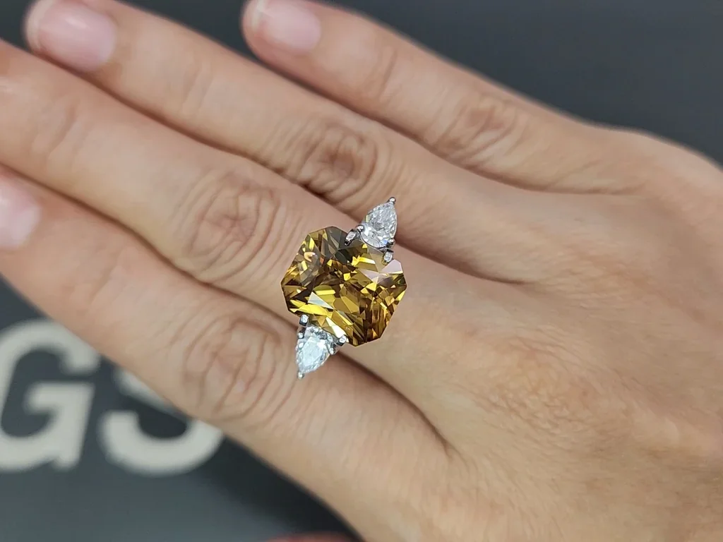 Zircon jaune taille radiant 11,67 carats, Sri Lanka Image №4