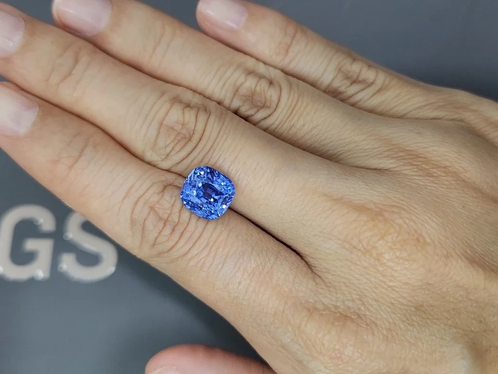 Lot #4. Unheated Cornflower Blue sapphire in cushion cut 6.18 carats, Sri Lanka Image №2
