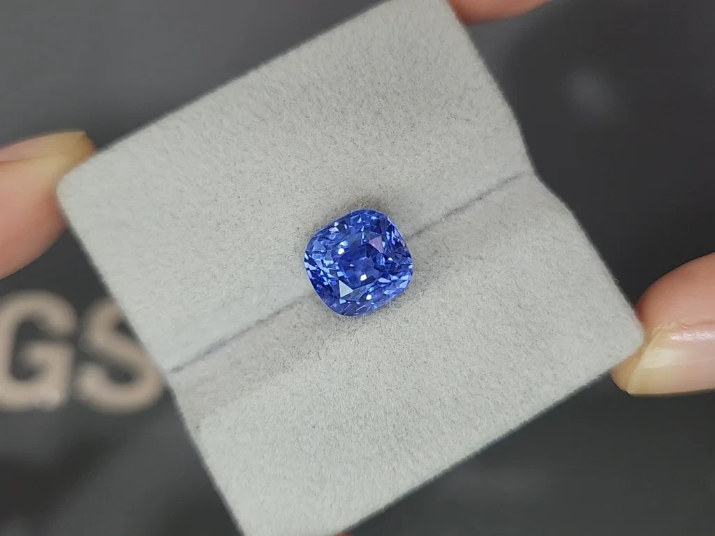 Lot #4. Unheated Cornflower Blue sapphire in cushion cut 6.18 carats, Sri Lanka Image №4