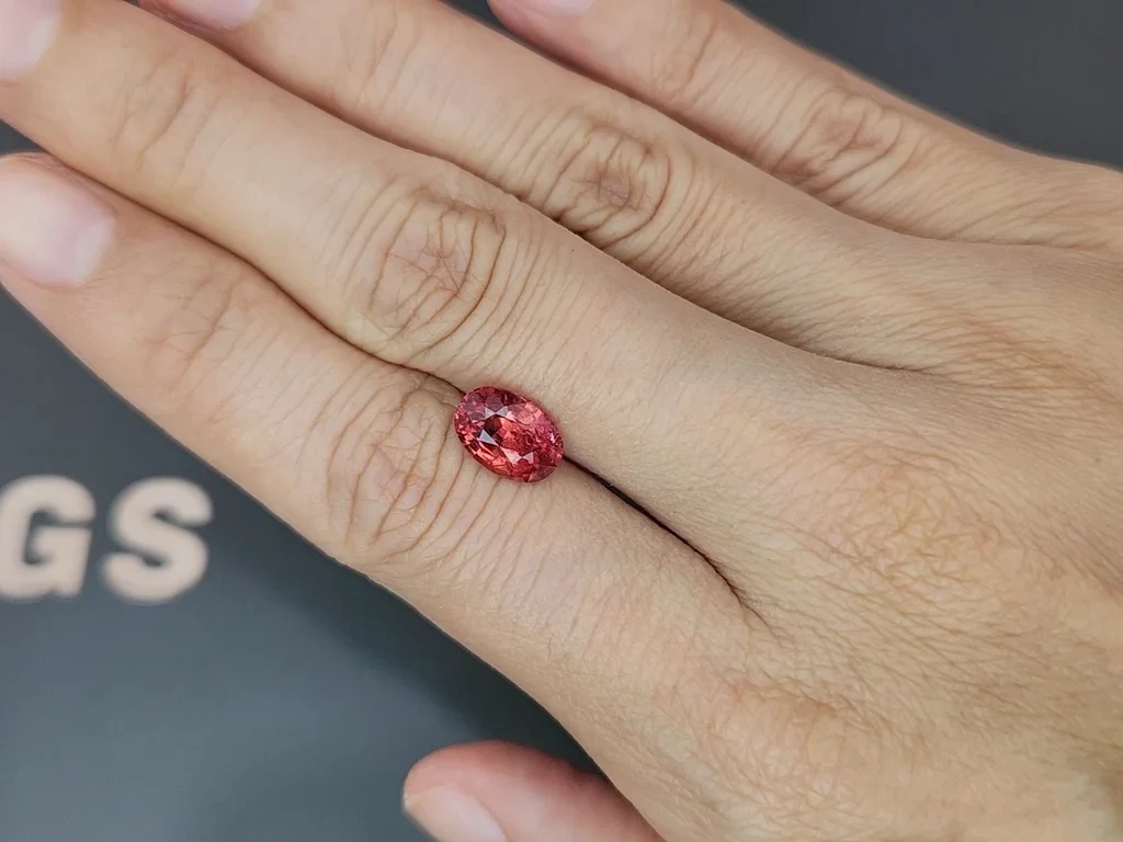 Saphir Padparadscha non chauffé, taille ovale 2,54 carats, Sri Lanka  Image №2