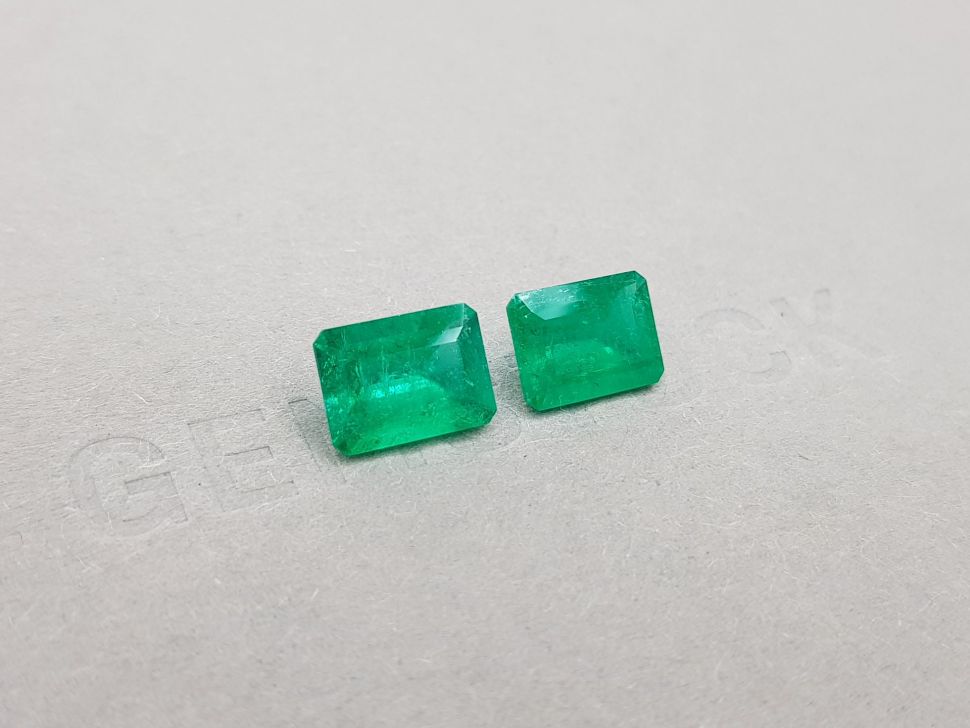Bright pair of Colombian emeralds 3.94 ct Image №2
