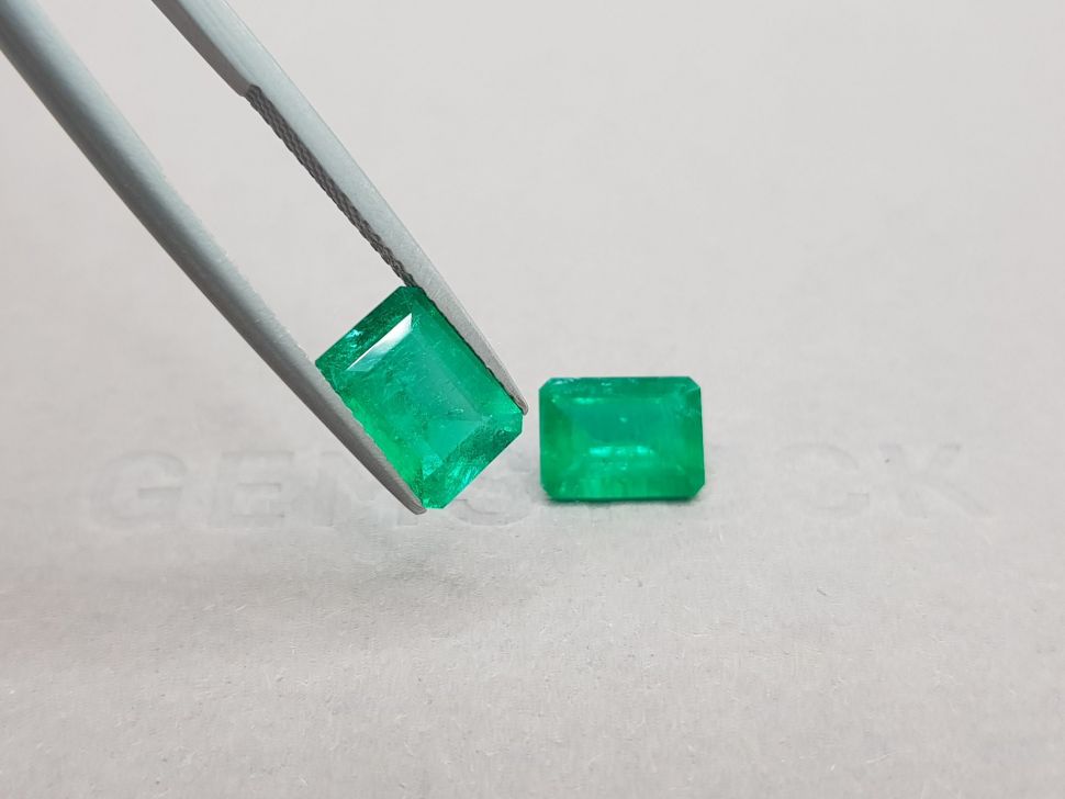Bright pair of Colombian emeralds 3.94 ct Image №4