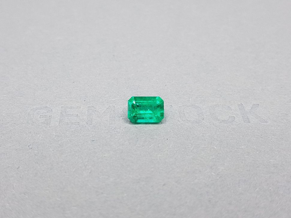 Colombian Vivid Green Emerald 1.08 ct Image №1
