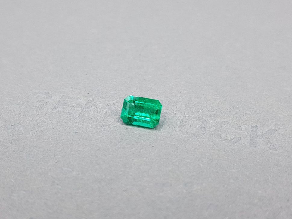 Colombian Vivid Green Emerald 1.08 ct Image №3