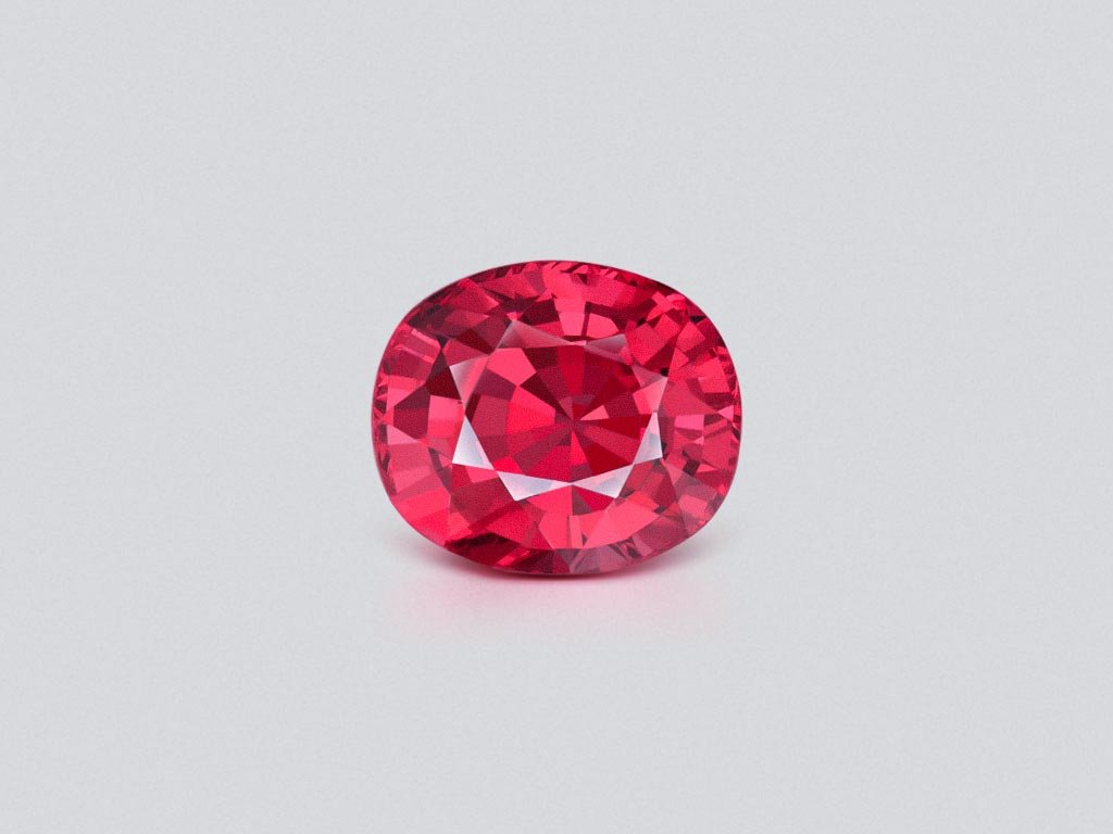 Unique pink-red spinel "Vibrant" type in oval cut 4.17 carats, Vietnam  Image №1