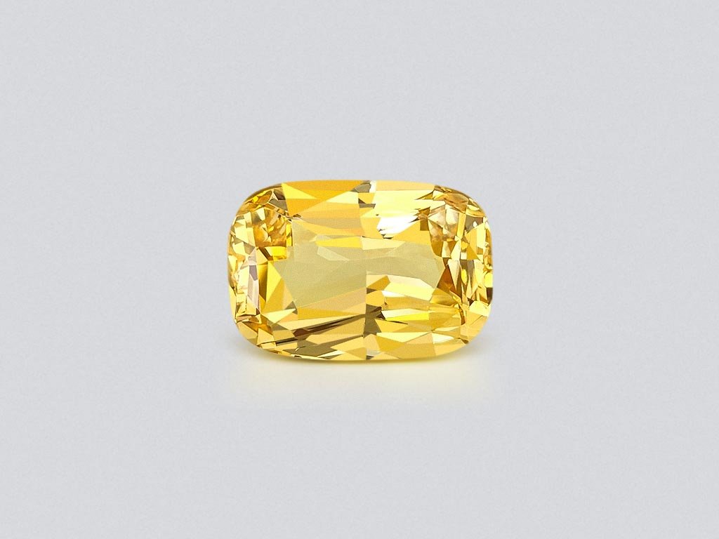 Untreated Golden yellow sapphire in cushion cut 8.78 carats, Sri Lanka Image №1