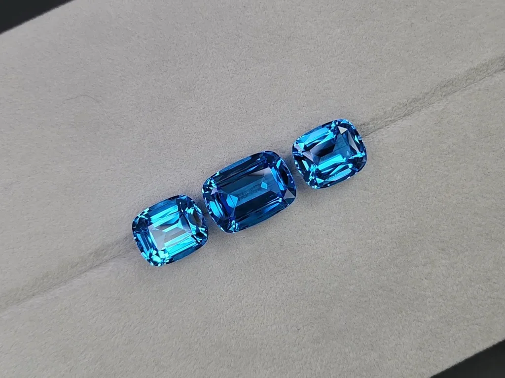 Conjunto de topacio azul brillante (azul suizo) talla cojín 53,84 quilates, Brasil  Image №5