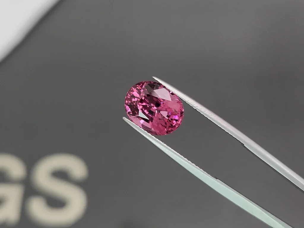 Spinelle violet taille ovale de 5,65 ct, Tanzanie Image №3
