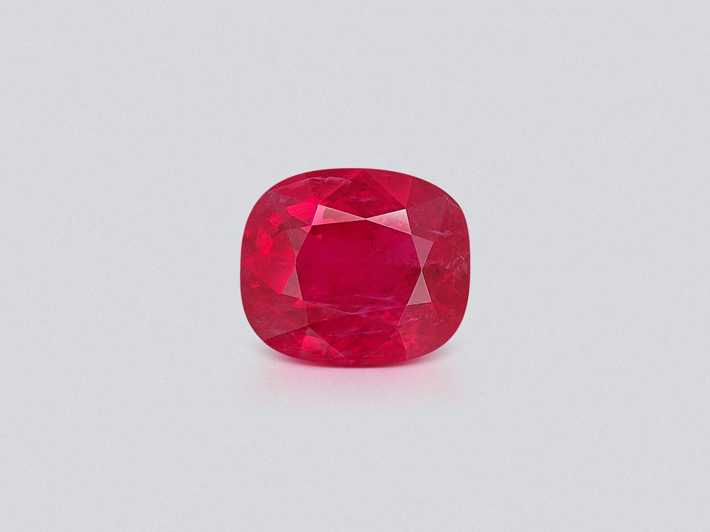Spinel Vivid Red cushion cut 2.10 carats, Burma Image №1