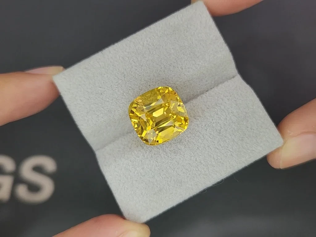 Unbehandelter goldgelber saphir im kissenschliff 15,15 karat, Sri Lanka Image №4