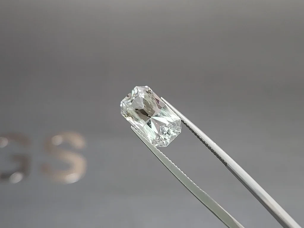 Kunzite light green radiant cut 5.41 carats, Pakistan Image №3