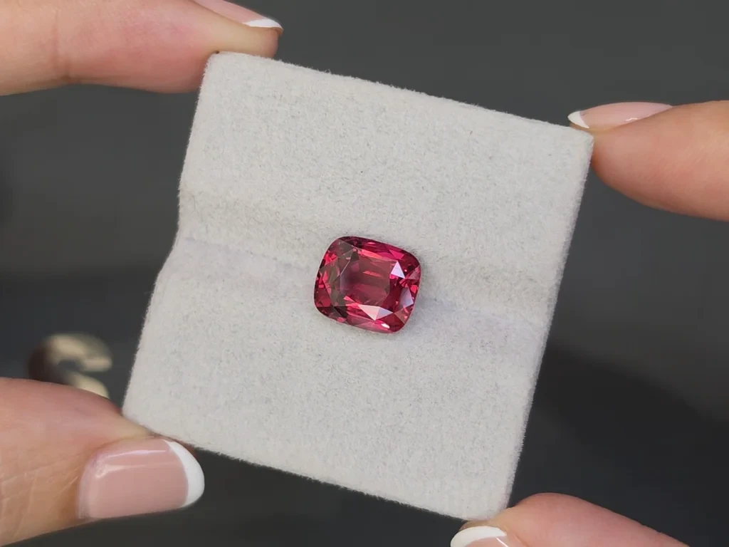 Spinelle rouge taille coussin de 5,14 carats, Tanzanie Image №4