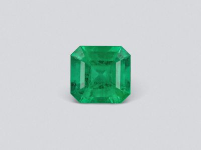 Vivid Green emerald 1.12 ct, Colombia photo