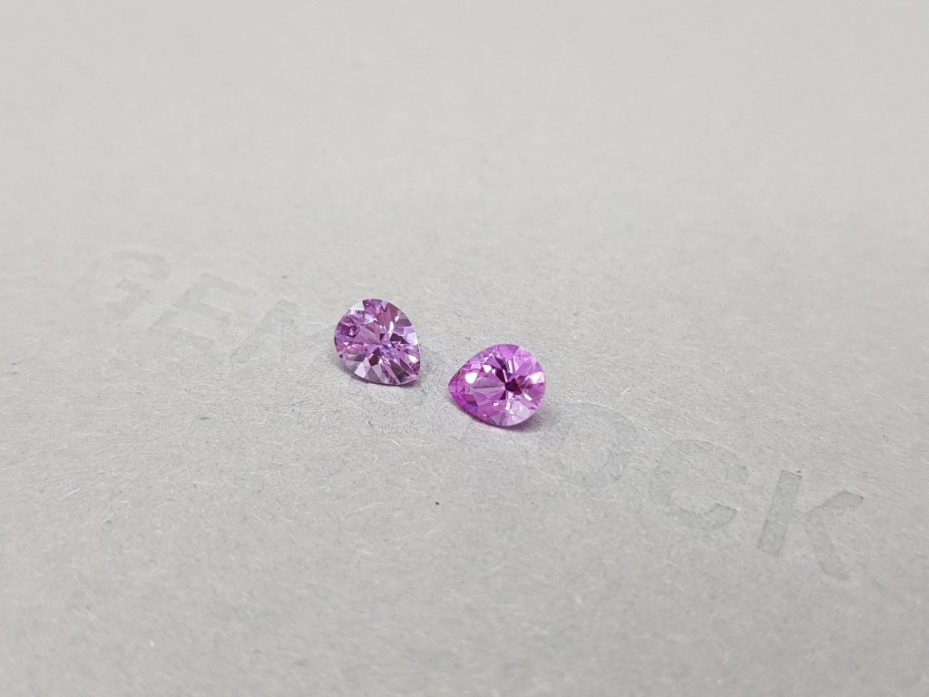Pair of unheated pear cut purple sapphires 1.21 ct Image №3