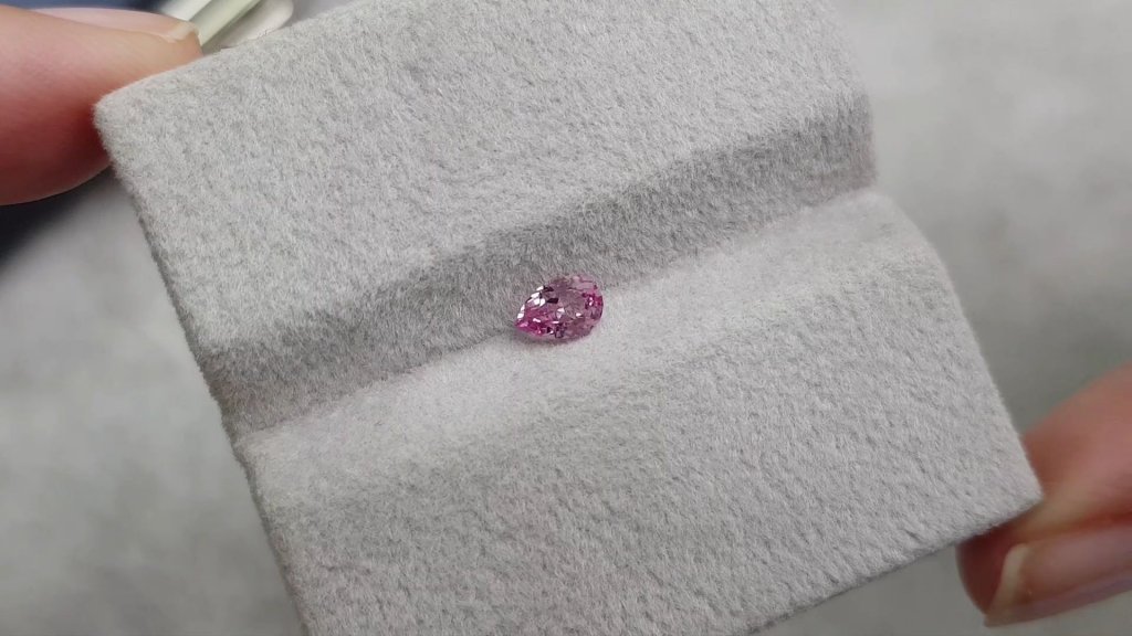Pamir pink spinel in pear cut 0.33 ct Image №4