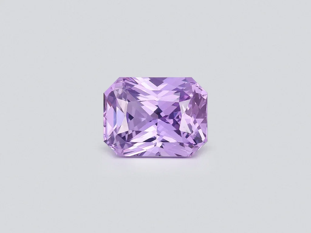 Saphir violet brillant non chauffé, taille radiant, 2,58 carats, Sri Lanka Image №1